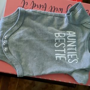 Newborn onesie - Auntie's Bestie